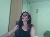 Hey!My body is  like a VIOLIN,dangerous curves and a complicated mind!Are you ready to know me?I AM!