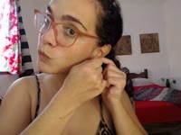 Hiii, I`m Isis, a pretty girl from Rio de Janeiro who loves to get some good attention, I`m a good listener and owner of a crazy mind. I love talk (good english speaker), looove dance and explore myself. I have a lot of energy and I`ll love to spend it all