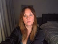 Bienvenue dans mon univers, ici, tout est question de connexion, de complicité et de moments partagés en toute liberté. J