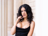 naked camgirl photo BellaLeen