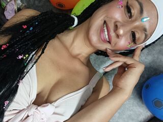 shower webcam LauSanders