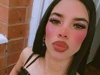 camgirl fingering pussy MeliMoon