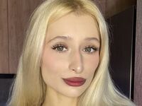 naked girl with webcam masturbating with sextoy MonicaBarbies