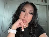 cam girl playing with vibrator PreeminentJessss