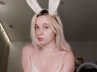 naughty cam girl fingering pussy SilviaBalsam