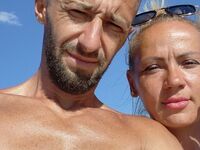 chatroom live sex cam DianaAndAndrey