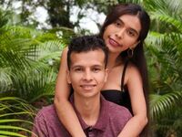 cam sex show LuccyAndJames