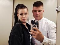 hot chatroom NadiNicolas