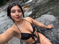 fingering girl cam picture AgatheRoux