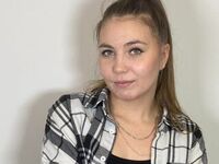 beautiful webcamgirl AislyBeat