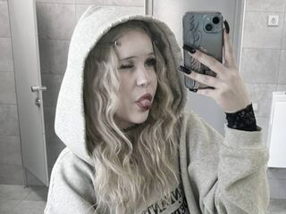 adult live cam AlicaUwu