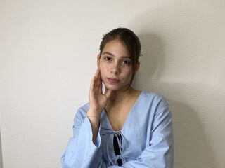 camgirl pic AlishiaCowlin