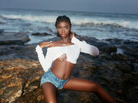 nude cam girl photo AloraZya
