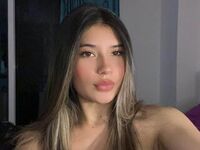 beautiful camgirl AmberCasandra