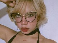 naughty camgirl photo AmelieMari