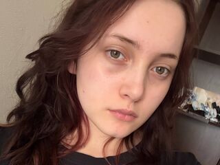 camgirl showing tits AmilyBens