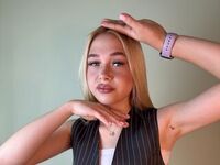 free webcam chatroom AngelynBroe