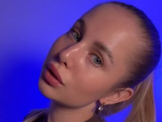 strip tease show AnnelleToulson