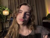 beautiful cam girl AnyaCarbaugh