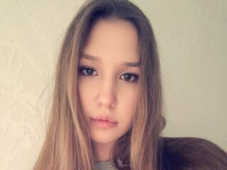 nude webcam AvaKriek
