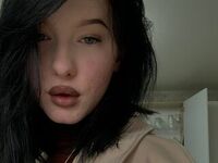 naked girl with cam fingering BellaRoyz