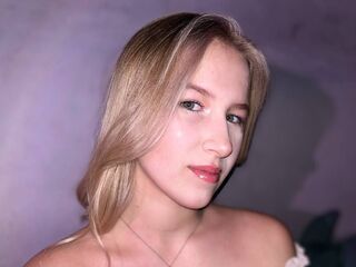 girl sex chat BettyKirsy