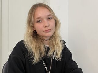 naked cam girl masturbating BonnieRad