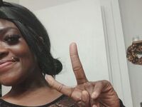 camgirl playing with sextoy BratLife