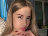 camgirl CarolinaHulon