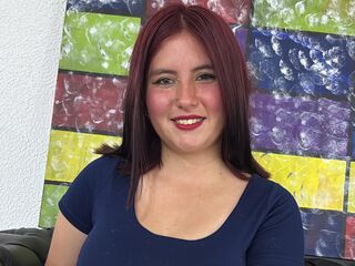 beautiful girlcam CarolineTim