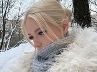 hot cam girl masturbating with dildo CatheyHolien