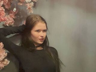 jasmin live cam sex CharisseChappel