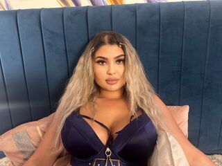 chat room photo ChloeBellamie