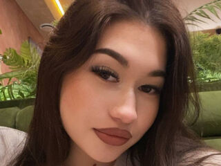 camgirl playing with dildo CiaraAncar