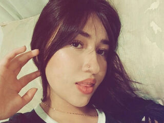 bedroom webcam ClaireThomas