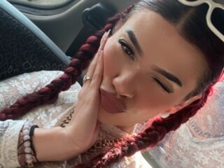 masturbating ClhoeOwen