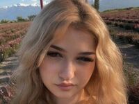 cam girl chat CloudyFox