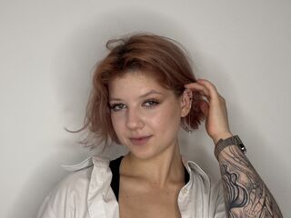 naked webcam girl CurtisJergen