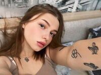 camslut topless DahliaSackey