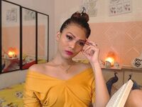 sexy webcamgirl DanayaQuin