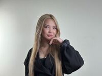 naked webcam girl DaphneBaczewski