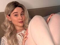 sex cam live DeluaMoon