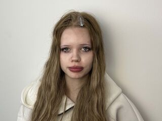 webcamgirl DorindaHeyden