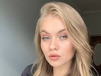 cam slut chat room ElaraBrooks