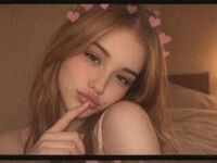 shaved pussy cam ElaraWinslow