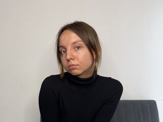 topless girl EleonoraSzabo