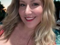 hot strip tease show EllaSophiaNoir