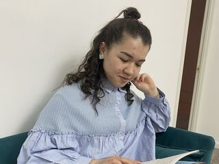 chat room cam EllyJames