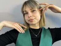 nude webcamgirl pic EmelineBurrough