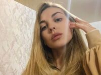 livesex cam girl EmilyHollister